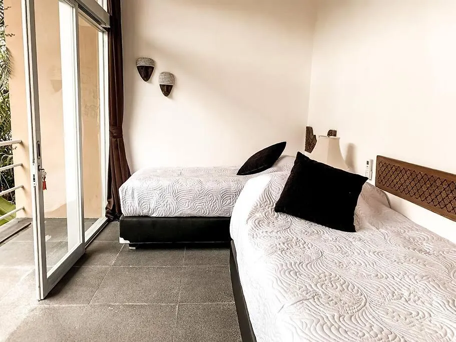 Elegant 5 Bdr Villa In The Heart Of Seminyak  Seminyak (Bali)