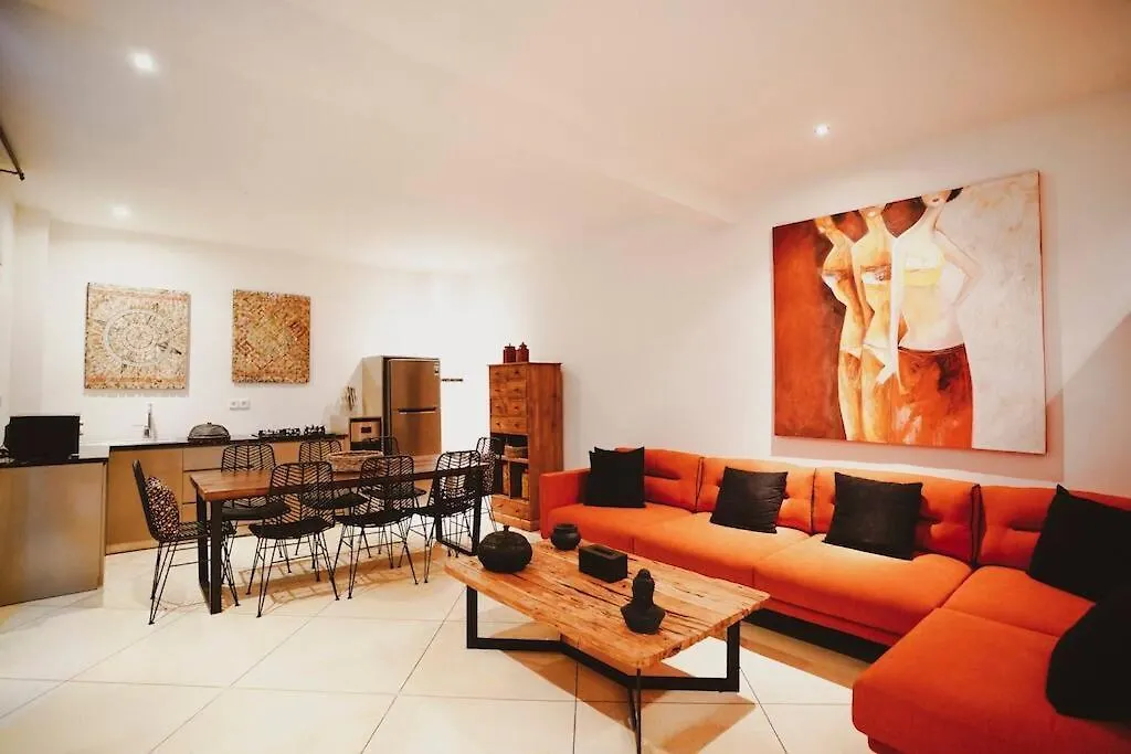 Elegant 5 Bdr Villa In The Heart Of Seminyak Seminyak (Bali)