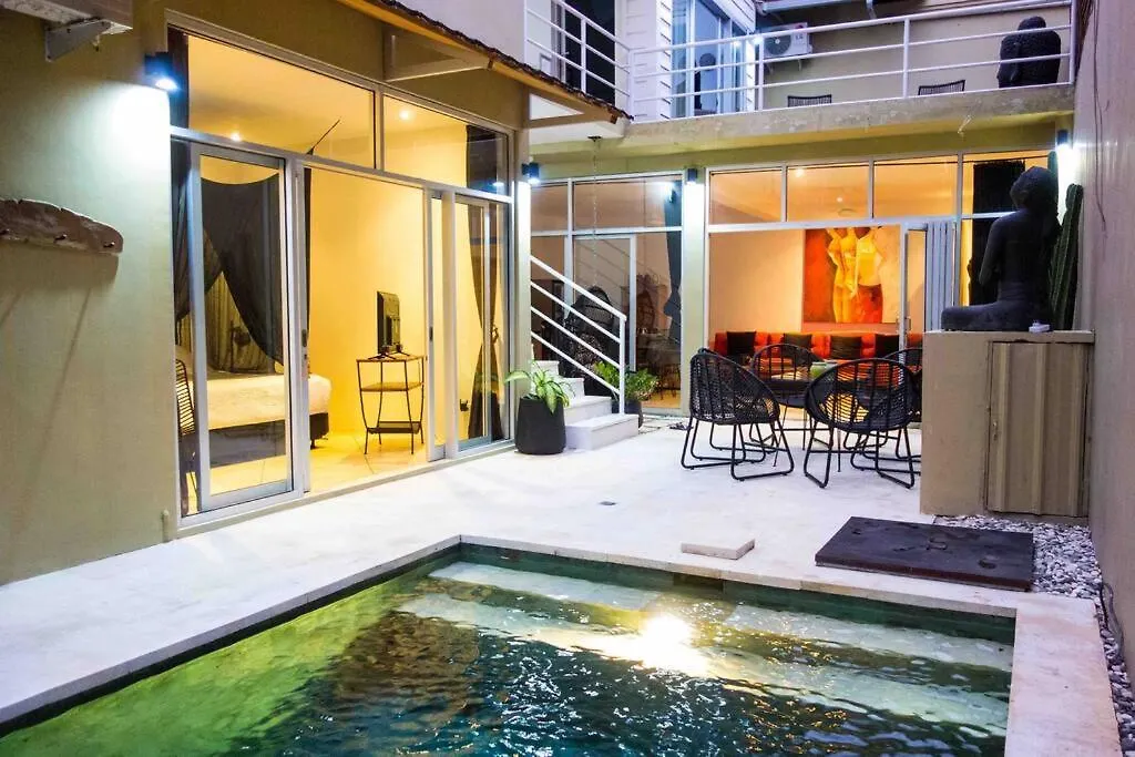Elegant 5 Bdr Villa In The Heart Of Seminyak Indonesië